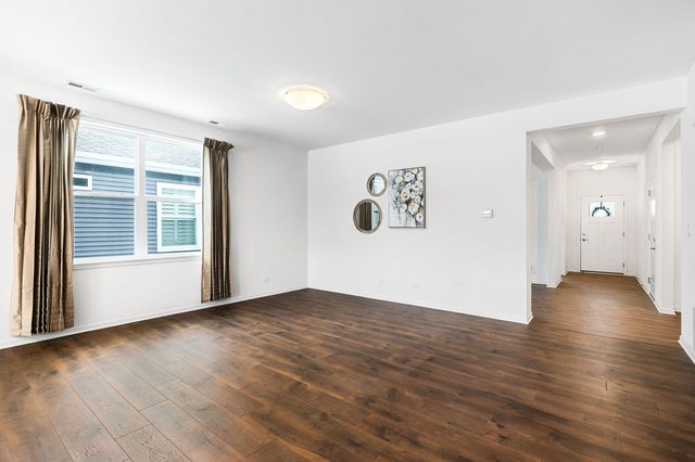 6480 Doral Drive, Gurnee, IL 60031