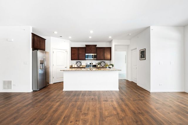 6480 Doral Drive, Gurnee, IL 60031