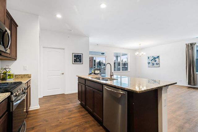 6480 Doral Drive, Gurnee, IL 60031