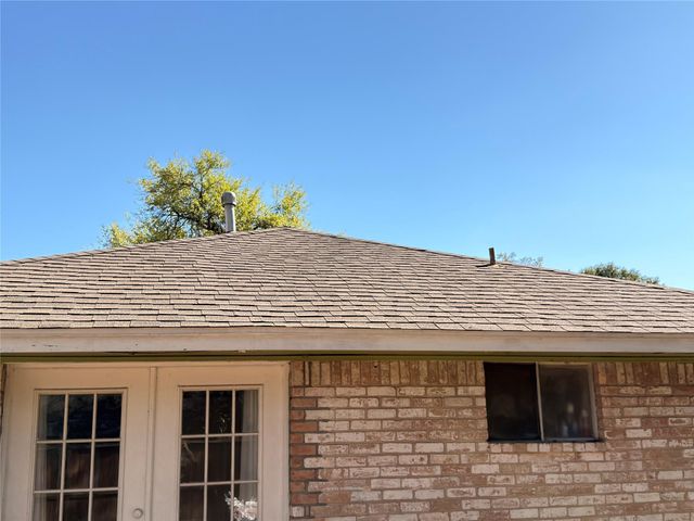 6406 Tall Willow Drive, Houston, TX 77088