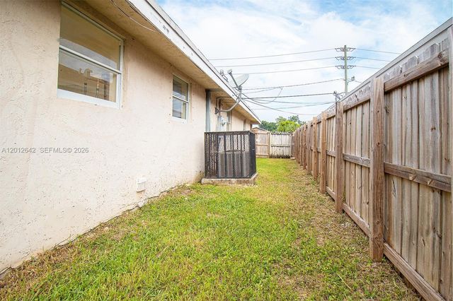 455 NW 14th St, Florida City, FL 33034