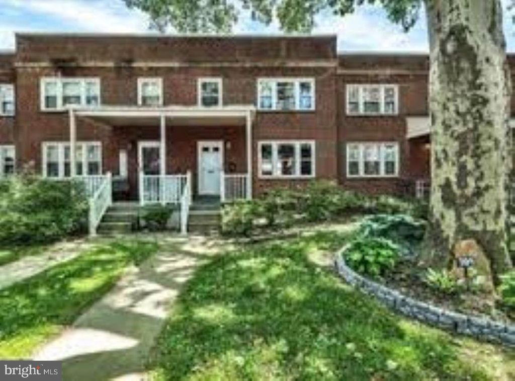 305 SYCAMORE RD, West Reading, PA 19611