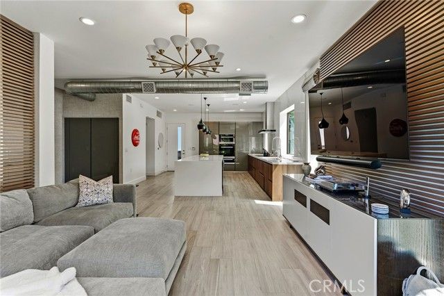 4141 Duquesne Avenue 4, Culver City, CA 90232