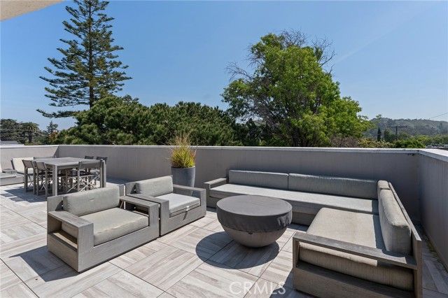 4141 Duquesne Avenue 4, Culver City, CA 90232