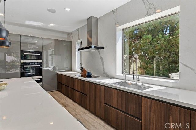 4141 Duquesne Avenue 4, Culver City, CA 90232