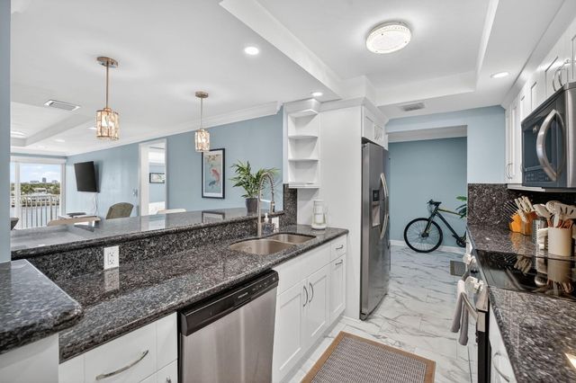 95 N Birch Road 702, Fort Lauderdale, FL 33304