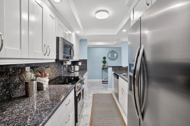 95 N Birch Road 702, Fort Lauderdale, FL 33304