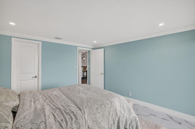 95 N Birch Road 702, Fort Lauderdale, FL 33304