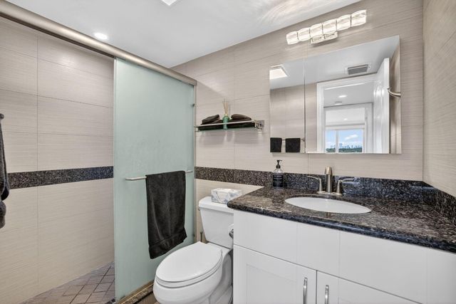 95 N Birch Road 702, Fort Lauderdale, FL 33304