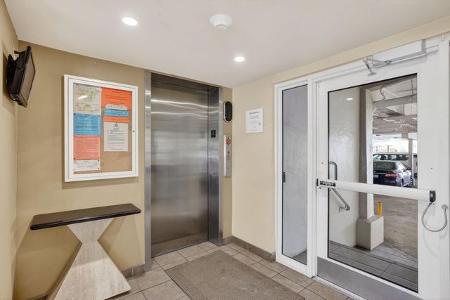 95 N Birch Road 702, Fort Lauderdale, FL 33304