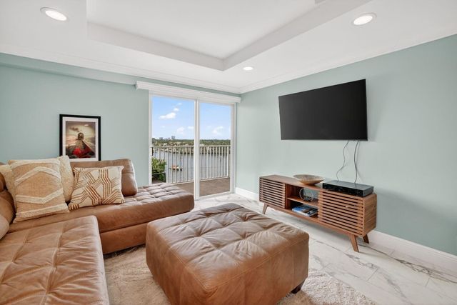 95 N Birch Road 702, Fort Lauderdale, FL 33304