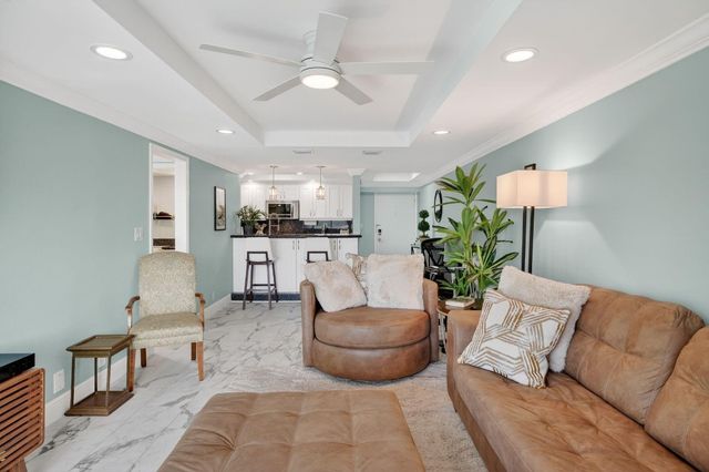 95 N Birch Road 702, Fort Lauderdale, FL 33304