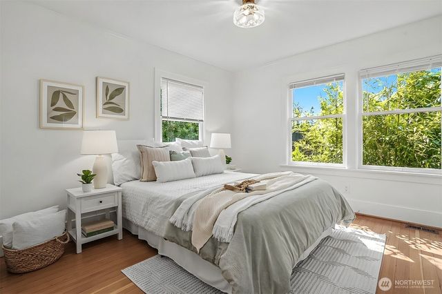 338 NW 79th Street, Seattle, WA 98117