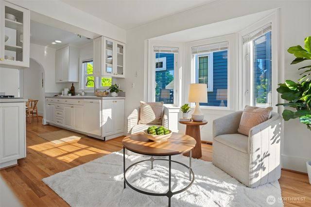 338 NW 79th Street, Seattle, WA 98117