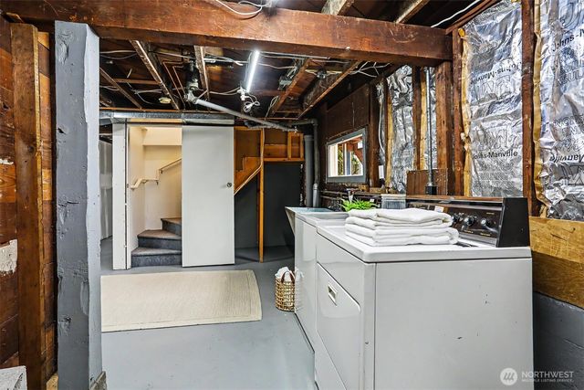 338 NW 79th Street, Seattle, WA 98117