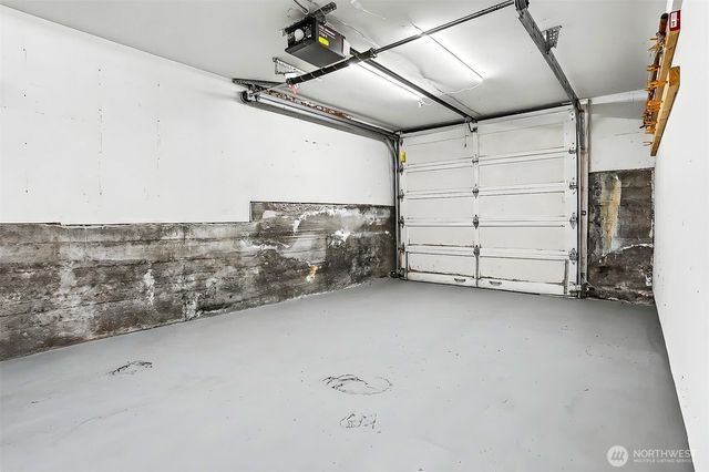 338 NW 79th Street, Seattle, WA 98117