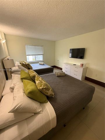 200 178th Dr 605, Sunny Isles Beach, FL 33160