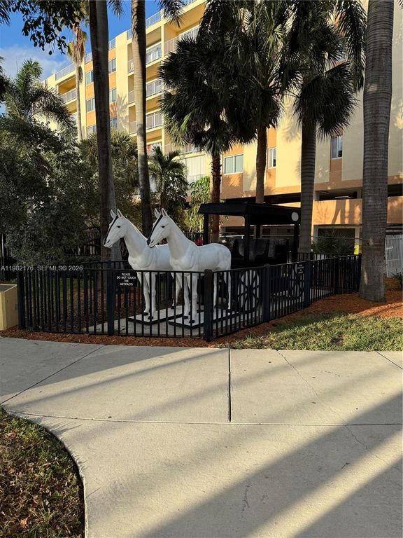 200 178th Dr 605, Sunny Isles Beach, FL 33160