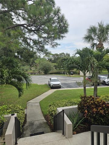 1802 MARINER DR 32, Tarpon Springs, FL 34689