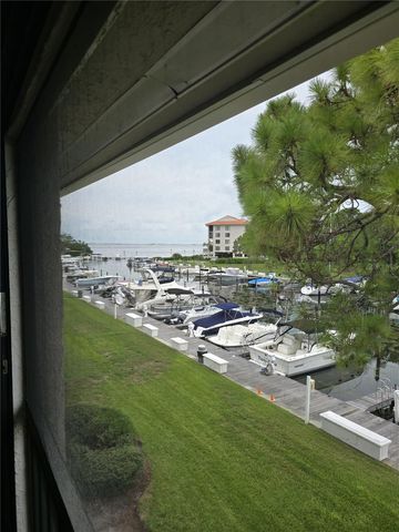 1802 MARINER DR 32, Tarpon Springs, FL 34689