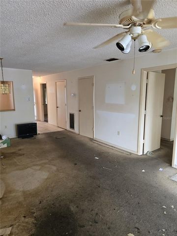1802 MARINER DR 32, Tarpon Springs, FL 34689