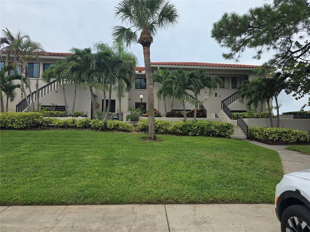 1802 MARINER DR 32, Tarpon Springs, FL 34689