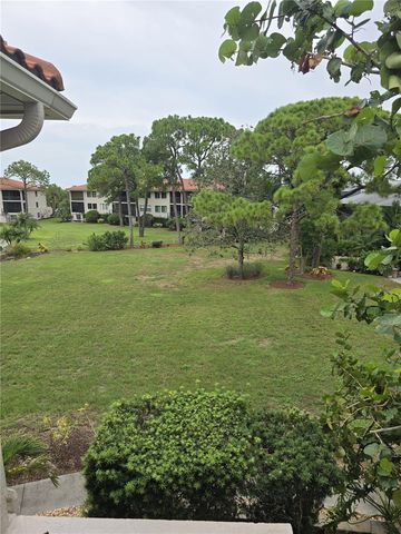 1802 MARINER DR 32, Tarpon Springs, FL 34689
