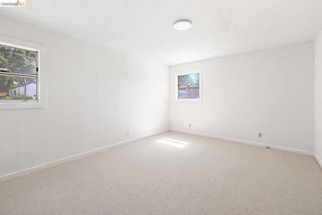 3986 Delmont Ave, Oakland, CA 94605