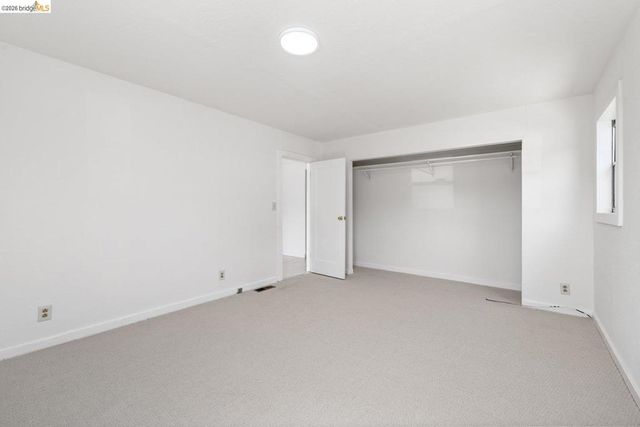 3986 Delmont Ave, Oakland, CA 94605
