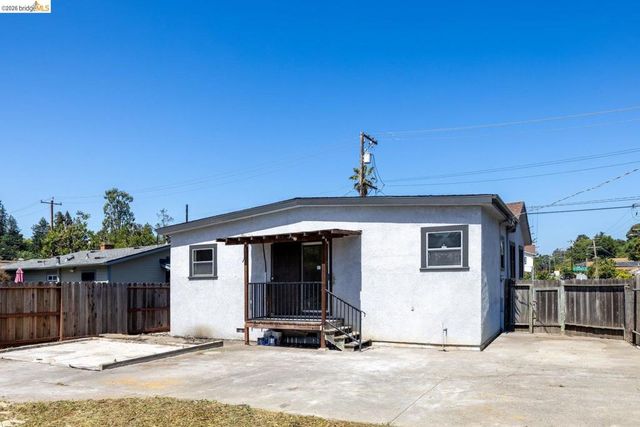 3986 Delmont Ave, Oakland, CA 94605