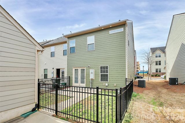 3043 Potomac River Parkway, Charlotte, NC 28217