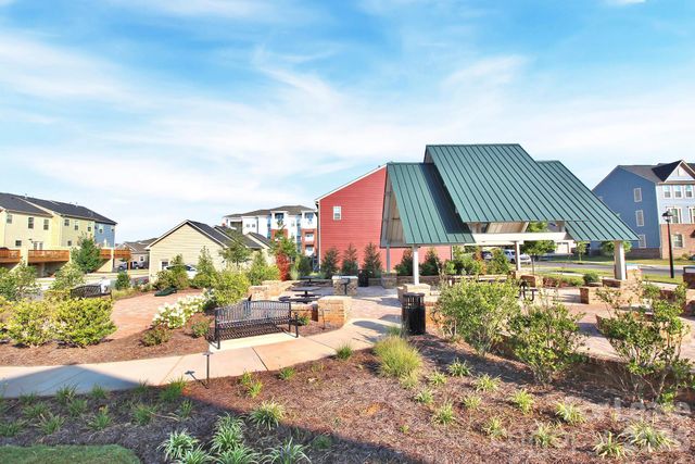 3043 Potomac River Parkway, Charlotte, NC 28217