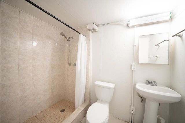 321 NW 51st Street, Oakland Park, FL 33309