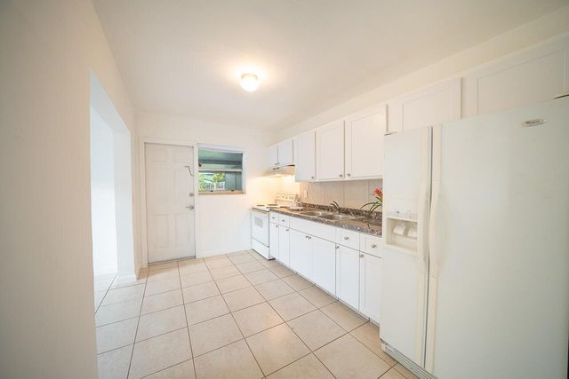 321 NW 51st Street, Oakland Park, FL 33309