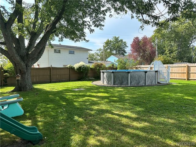 215 Millwood Drive, Tonawanda, NY 14150