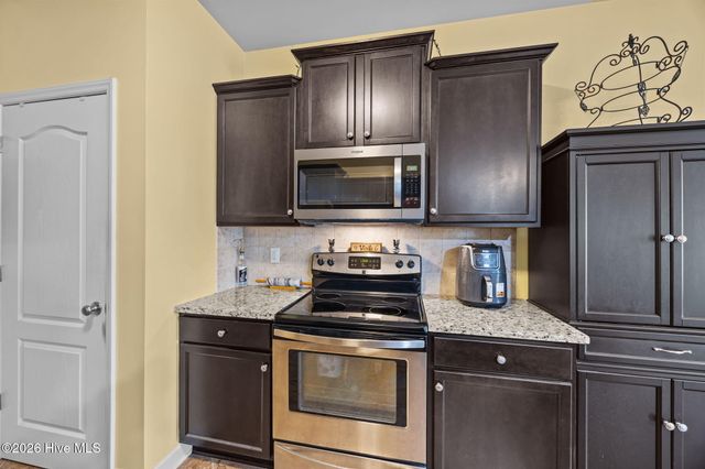 2451 Kodiak Drive, Winterville, NC 28590