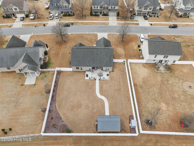 2451 Kodiak Drive, Winterville, NC 28590