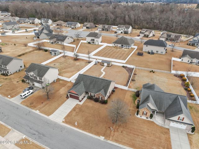 2451 Kodiak Drive, Winterville, NC 28590