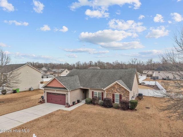 2451 Kodiak Drive, Winterville, NC 28590