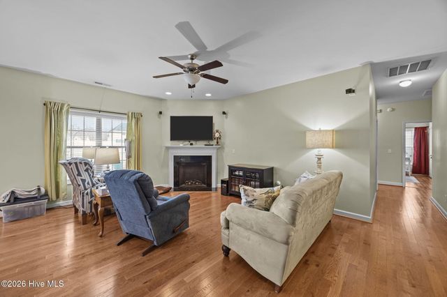 2451 Kodiak Drive, Winterville, NC 28590