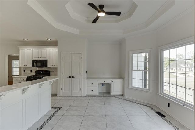 5821 Chalet Way, Hoschton, GA 30548