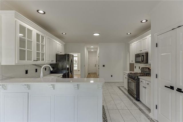 5821 Chalet Way, Hoschton, GA 30548