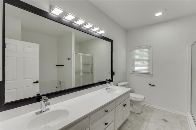 5821 Chalet Way, Hoschton, GA 30548