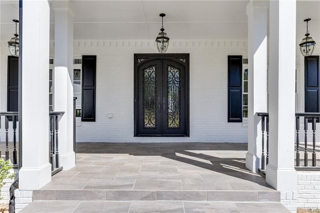 5821 Chalet Way, Hoschton, GA 30548