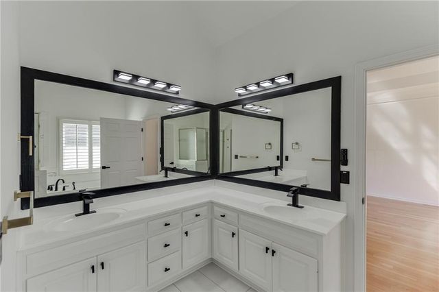 5821 Chalet Way, Hoschton, GA 30548