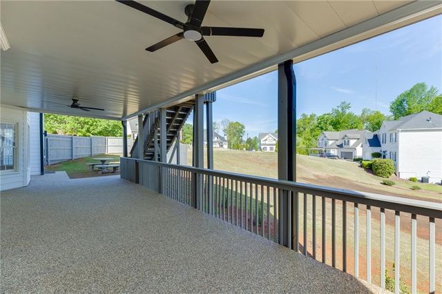 5821 Chalet Way, Hoschton, GA 30548