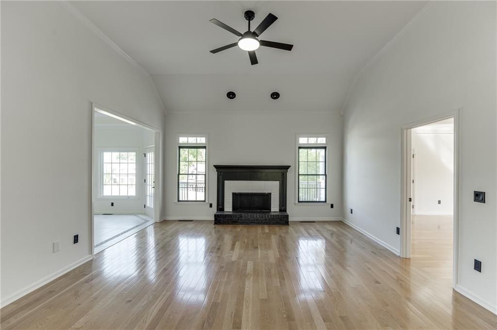 Image 16 of property listing at 5821 Chalet Way, Hoschton, GA 30548