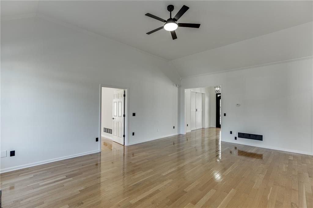 Image 19 of property listing at 5821 Chalet Way, Hoschton, GA 30548