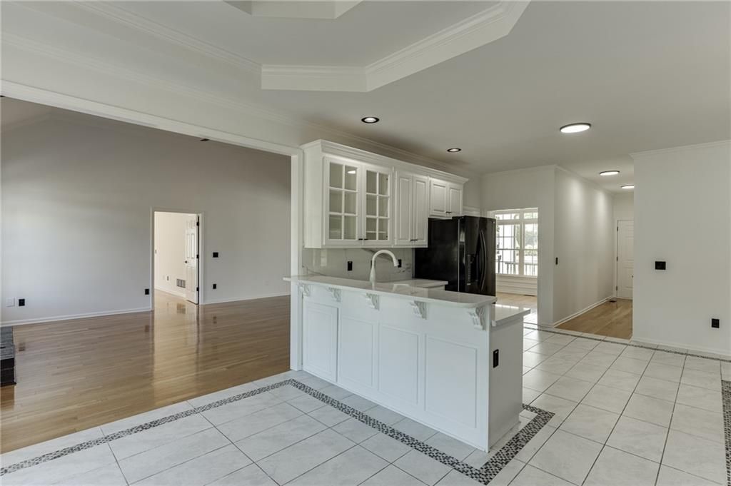 Image 22 of property listing at 5821 Chalet Way, Hoschton, GA 30548