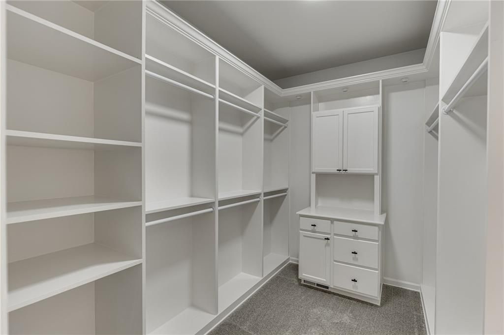 Image 43 of property listing at 5821 Chalet Way, Hoschton, GA 30548